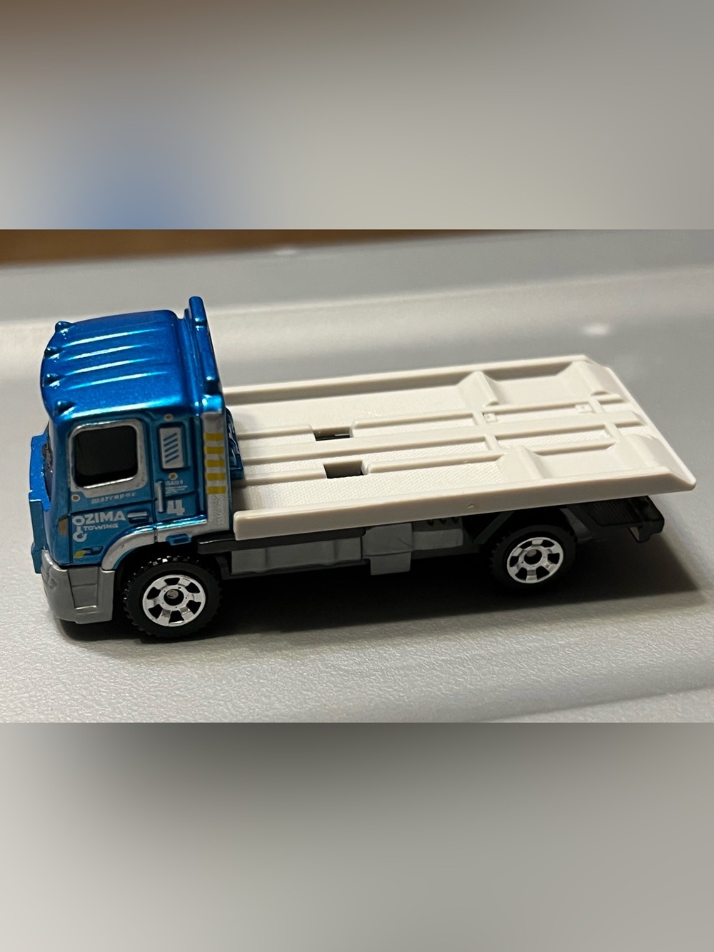 Matchbox Flatbed King Truck Diecast
